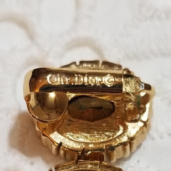 HP 🎊CHRISTIAN DIOR Vintage Crystal Earrings - Picture 6 of 8